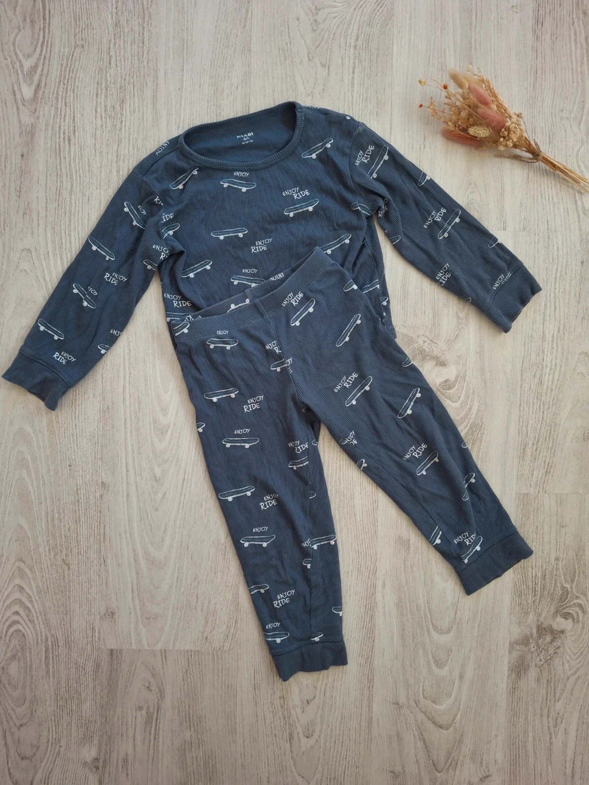 🌙 Lot/conjunto de pijama de 2 piezas para niño azul marino/verde agua acanalado Kiabi – Talla 4 años🌙 – photo 2